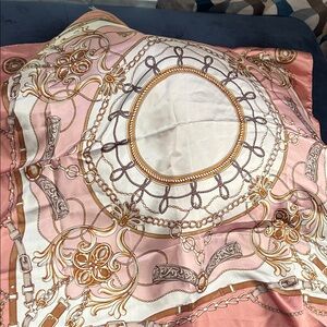Elegant Pink and Gold Scarf